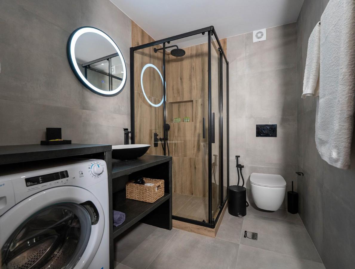 Central Suites Aegina 1 Екстер'єр фото